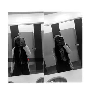 Meet your Posher, Shantal